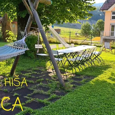 Vakantiehuis Pocitniska Hisa Ostrnica