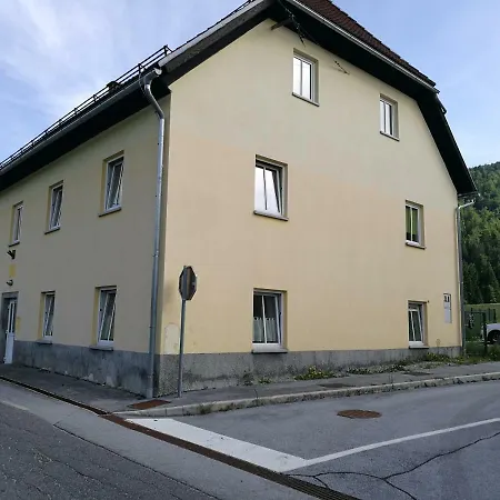 Pocitniska Hisa Ostrnica