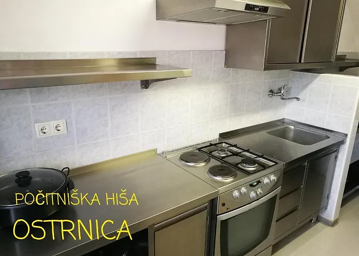 Pocitniska Hisa Ostrnica بيت للعطل Hrib-Loski Potok