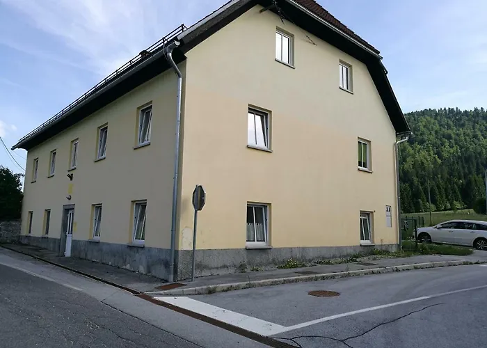 Pocitniska Hisa Ostrnica