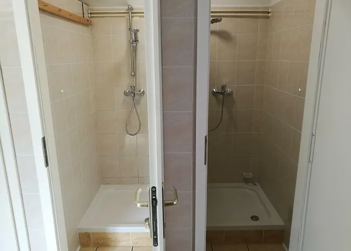 Pocitniska Hisa Ostrnica *