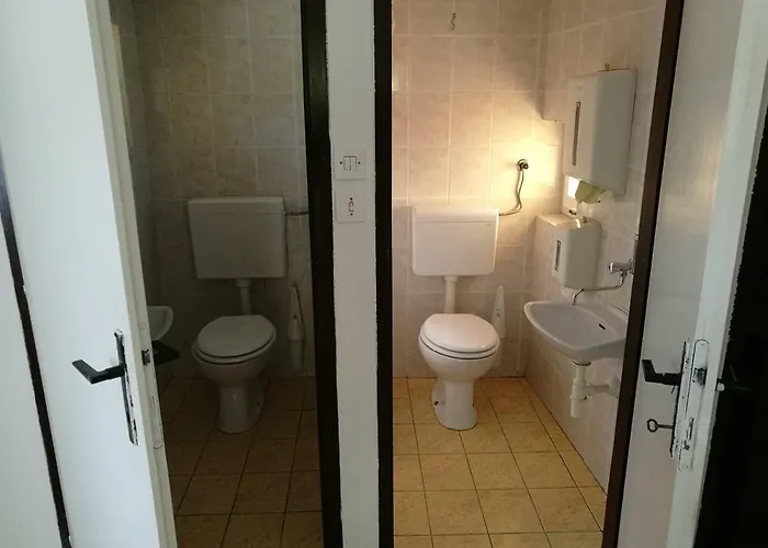 Pocitniska Hisa Ostrnica